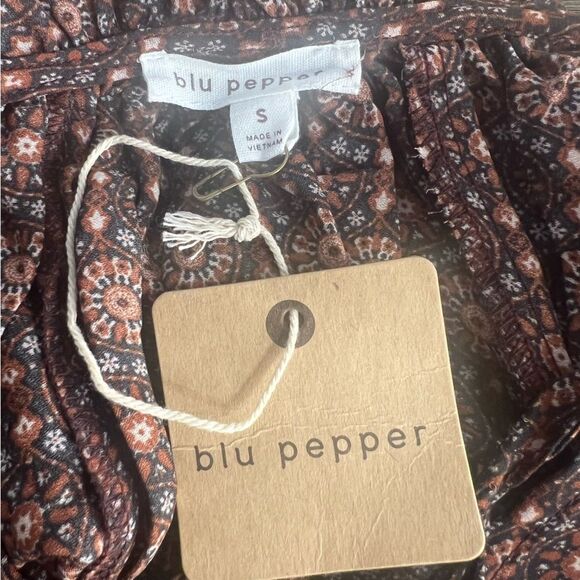 Blu Pepper Boho Blouse Womens Small Pullover Peasant Festival Top - Picture 4 of 6